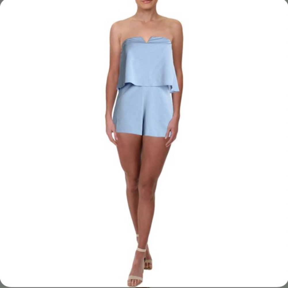 NWT-Aqua Women’s Strapless Romper NEW